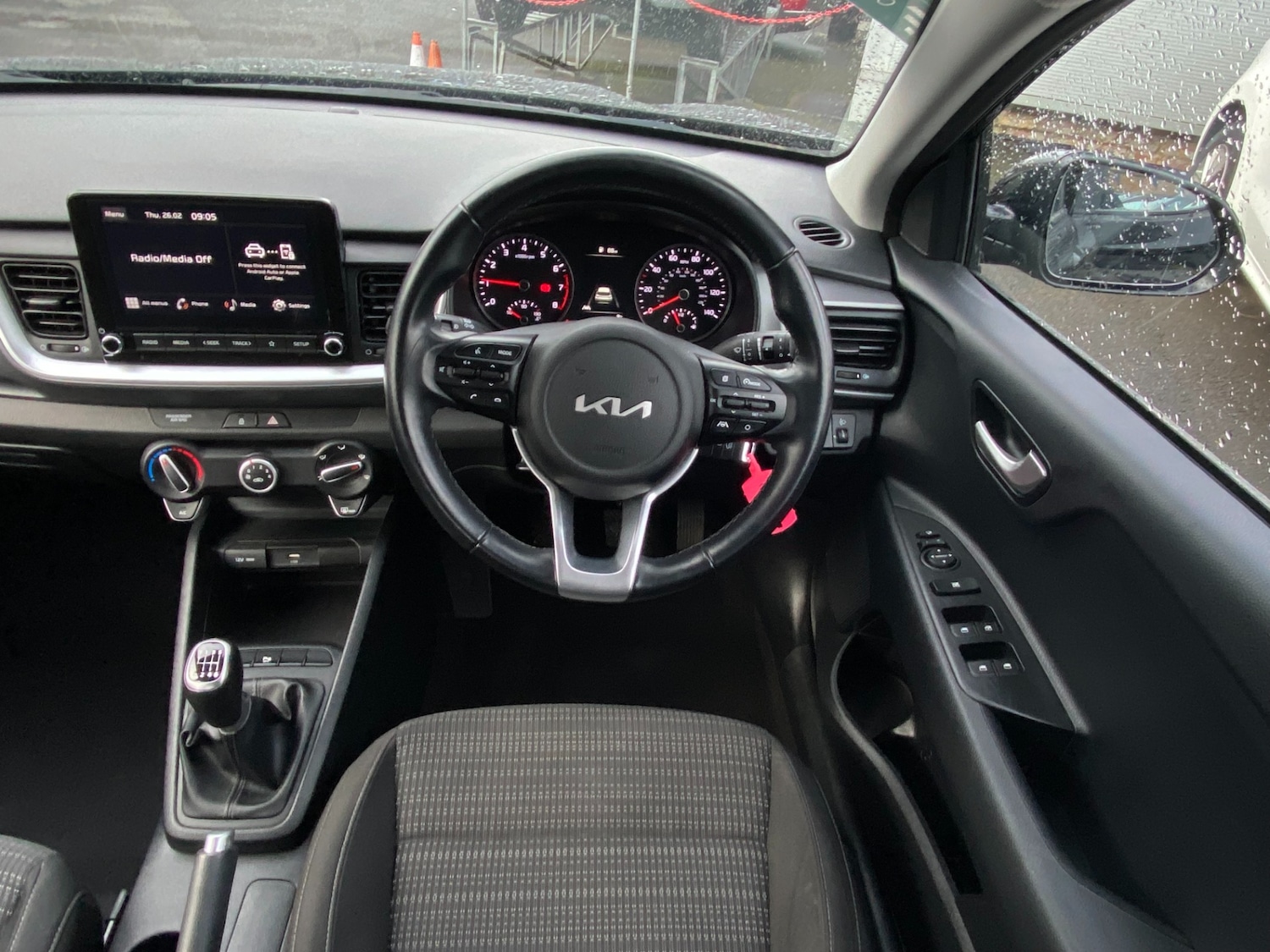 Used Kia Stonic 2023 for sale - 77678899: Photo 23