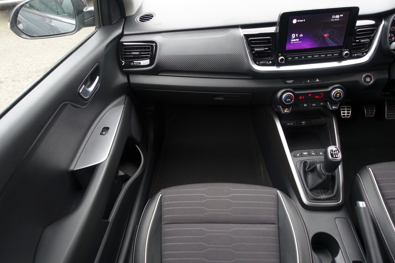 Used Kia Stonic 2023 for sale - 76720370: Photo 21