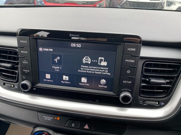 Used Kia Stonic 2018 for sale - 76198749: Photo 14