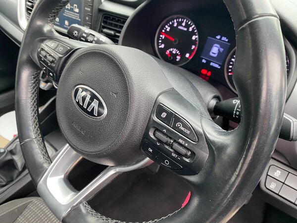 Used Kia Stonic 2018 for sale - 76198749: Photo 15