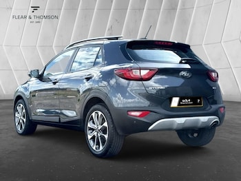 Used Kia Stonic 2018 for sale - 76198749: Photo 4