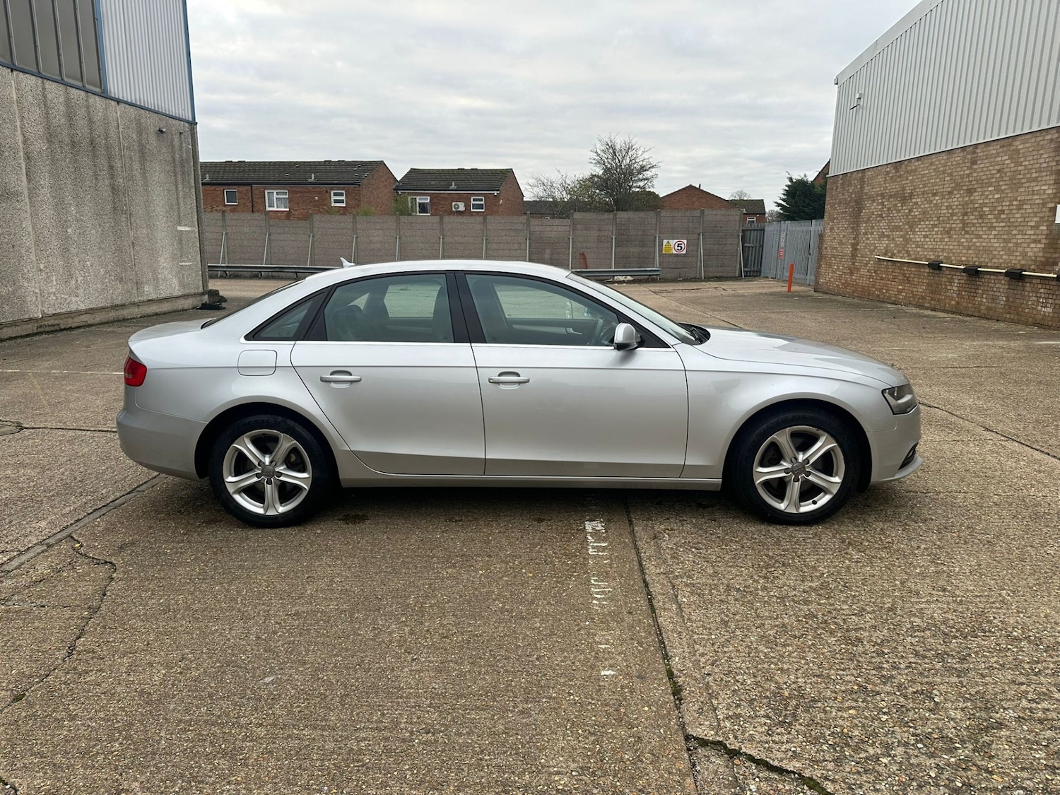 Used Audi A4 2013 for sale - 76595329: Photo 33