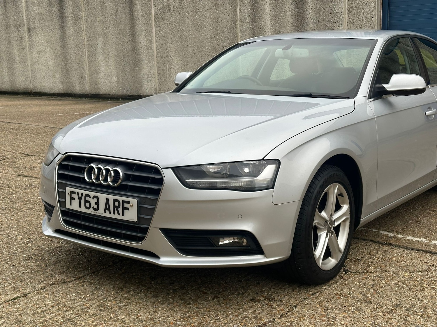 Used Audi A4 2013 for sale - 76595329: Photo 5