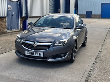 Used Vauxhall Insignia 2016 for sale - 76445940: Photo