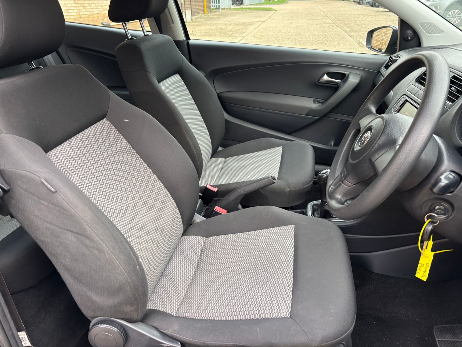 Used Volkswagen Polo 2012 for sale - 76920168: Photo 13