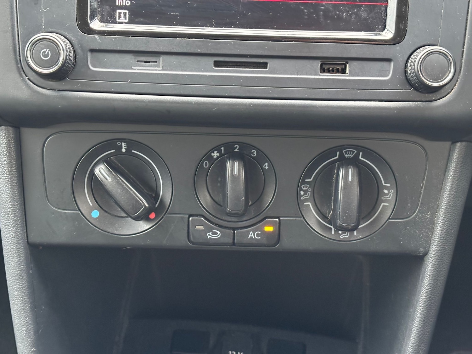 Used Volkswagen Polo 2012 for sale - 76920168: Photo 16