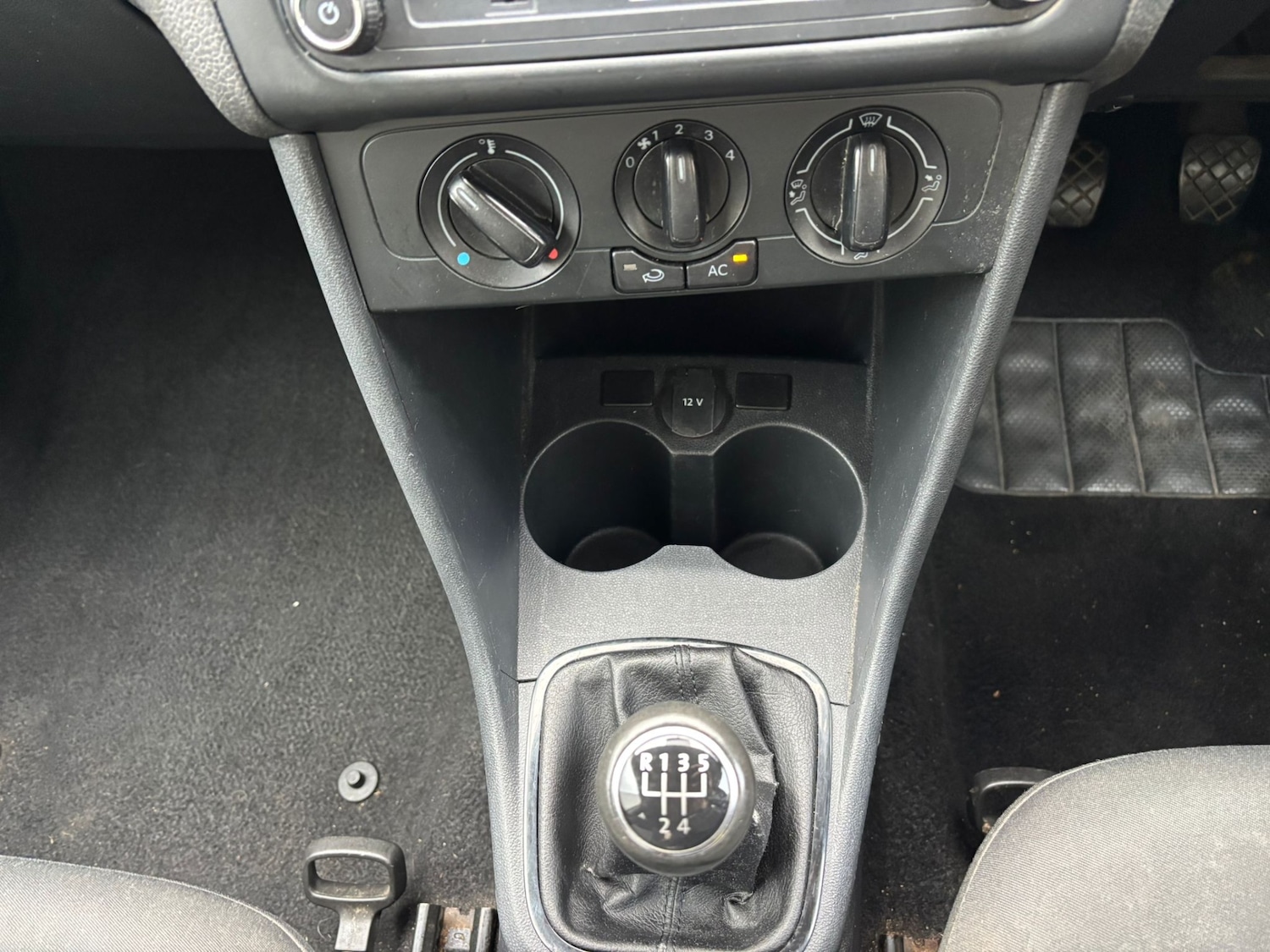 Used Volkswagen Polo 2012 for sale - 76920168: Photo 17