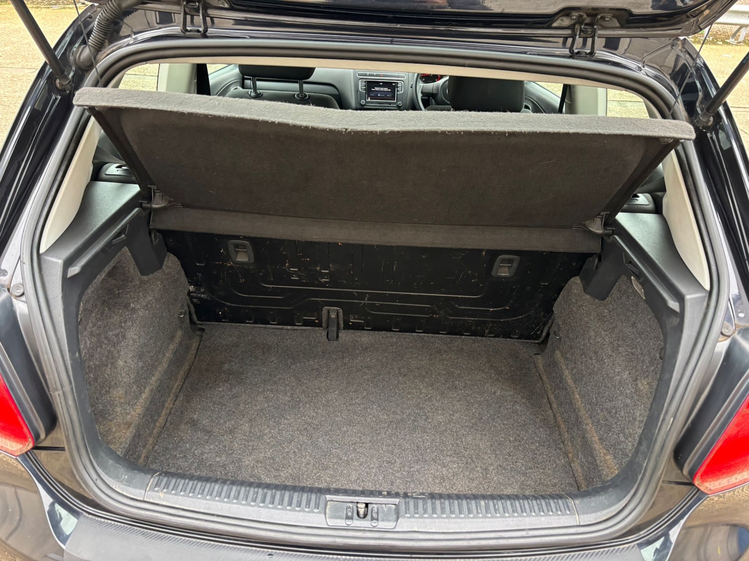 Used Volkswagen Polo 2012 for sale - 76920168: Photo 30