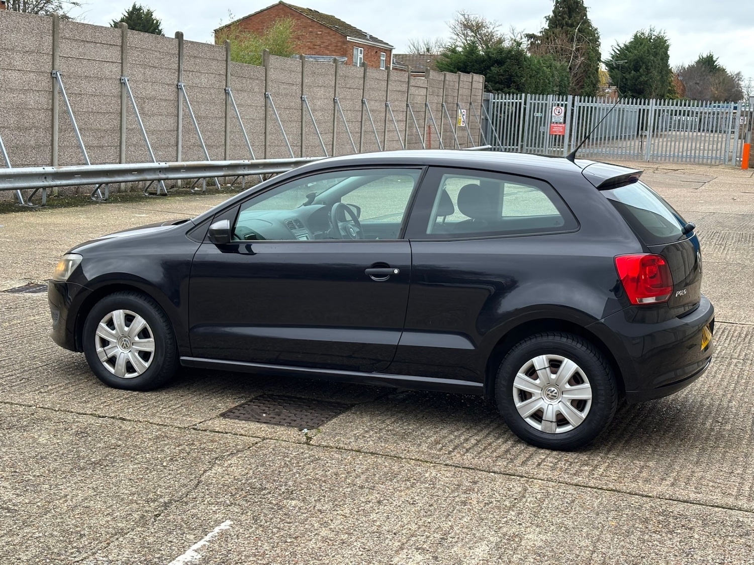 Used Volkswagen Polo 2012 for sale - 76920168: Photo 32