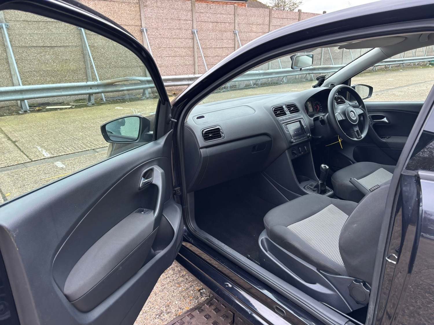 Used Volkswagen Polo 2012 for sale - 76920168: Photo 34