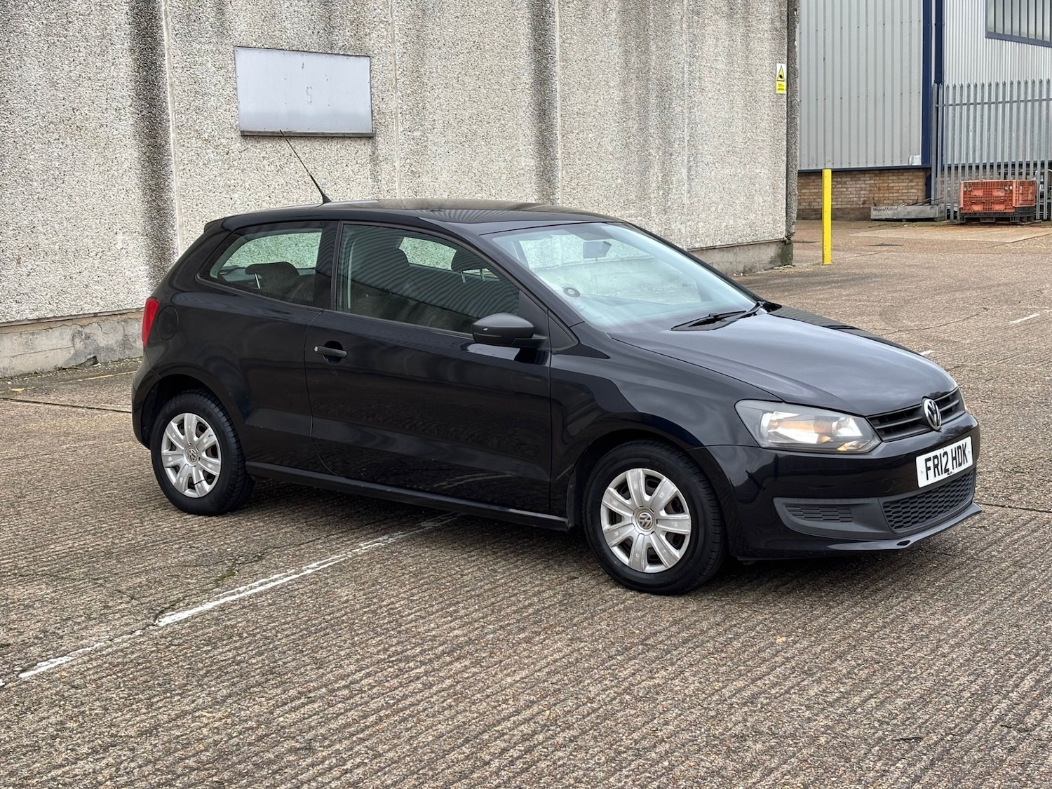 Used Volkswagen Polo 2012 for sale - 76920168: Photo 9