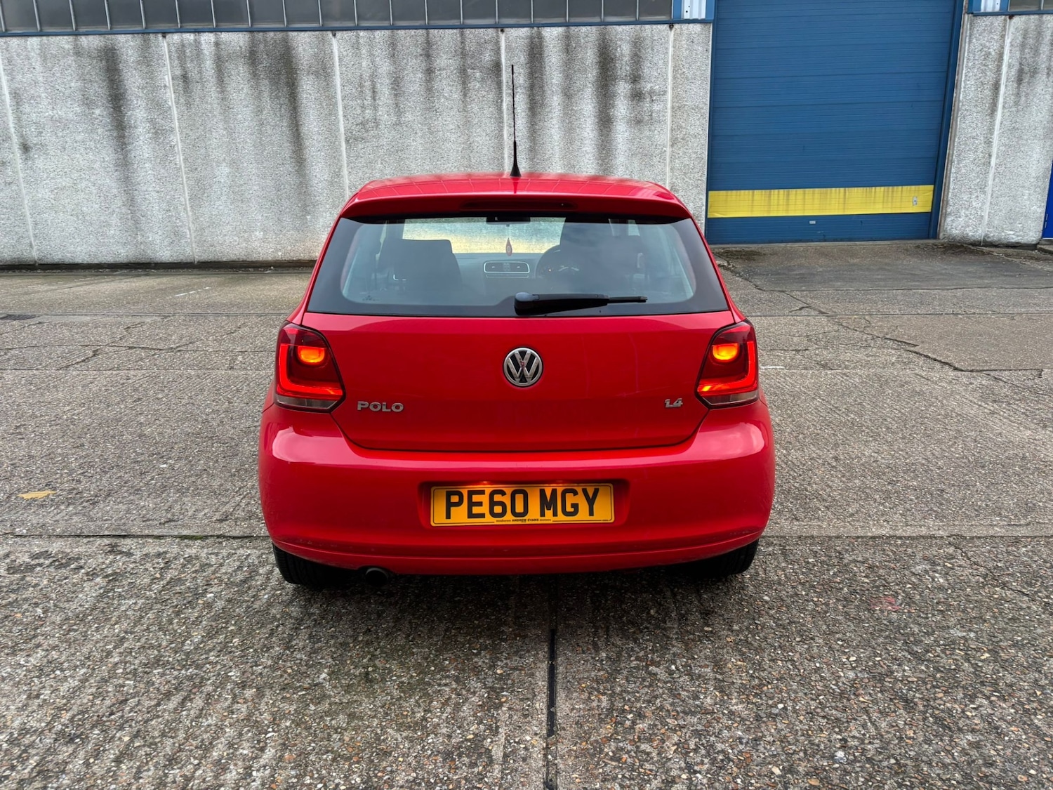 Used Volkswagen Polo 2010 for sale - 77821978: Photo 21