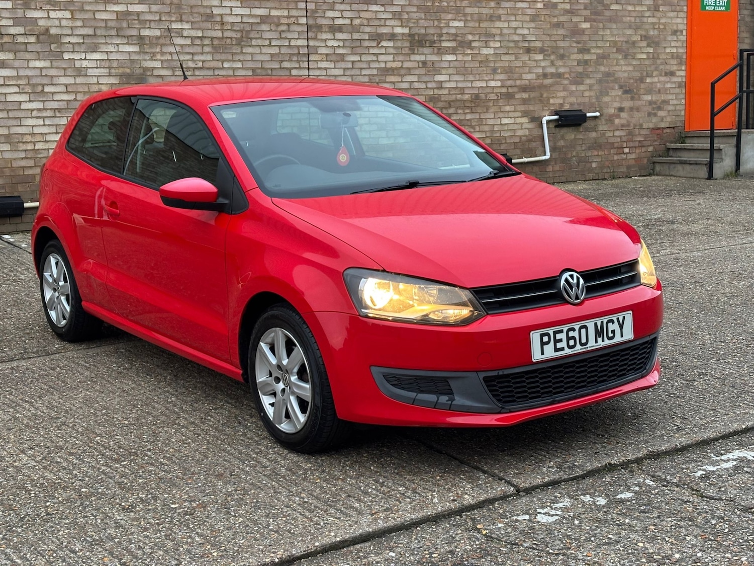Used Volkswagen Polo 2010 for sale - 77821978: Photo 6