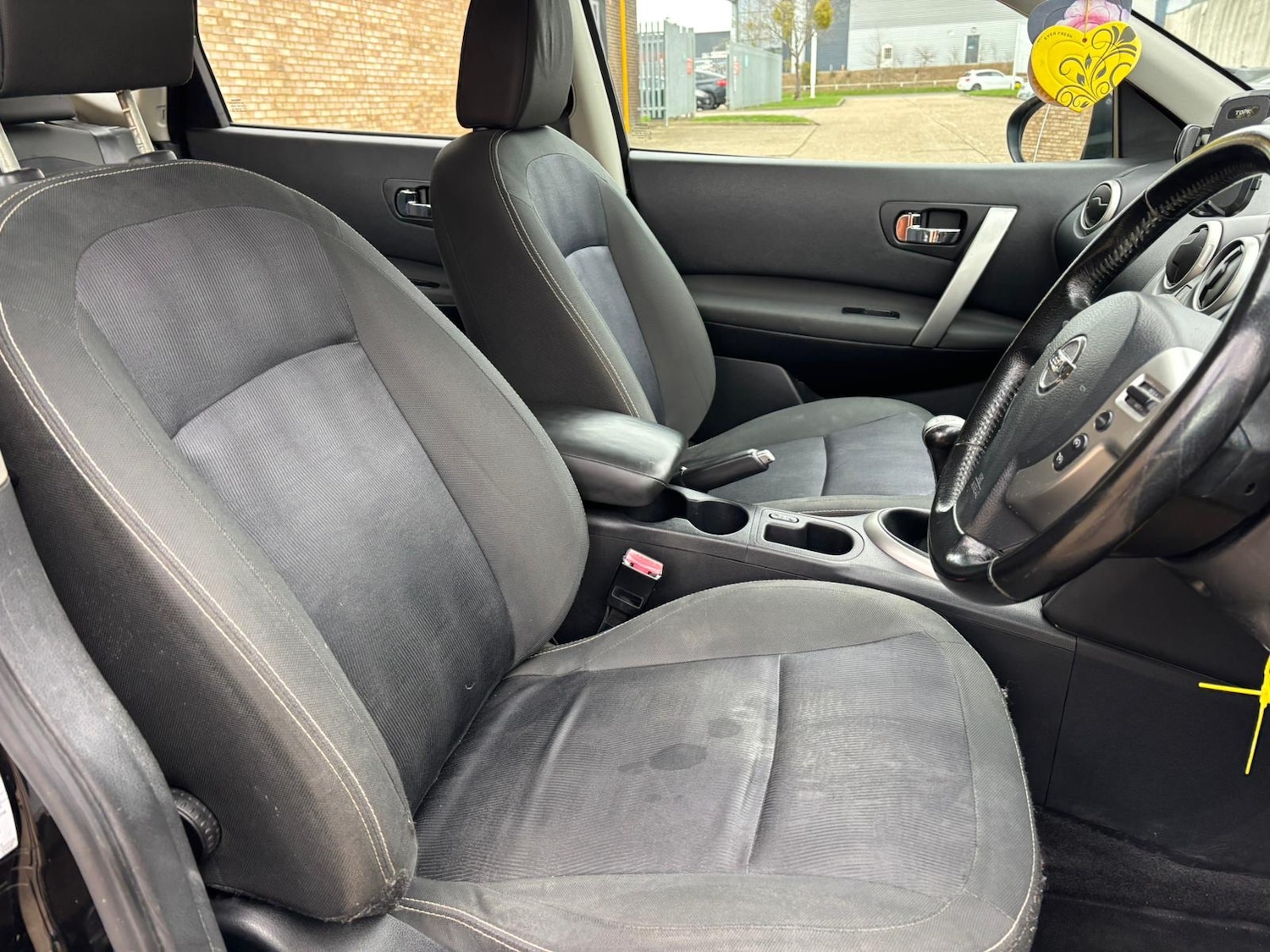 Used Nissan Qashqai 2011 for sale - 77640449: Photo 11