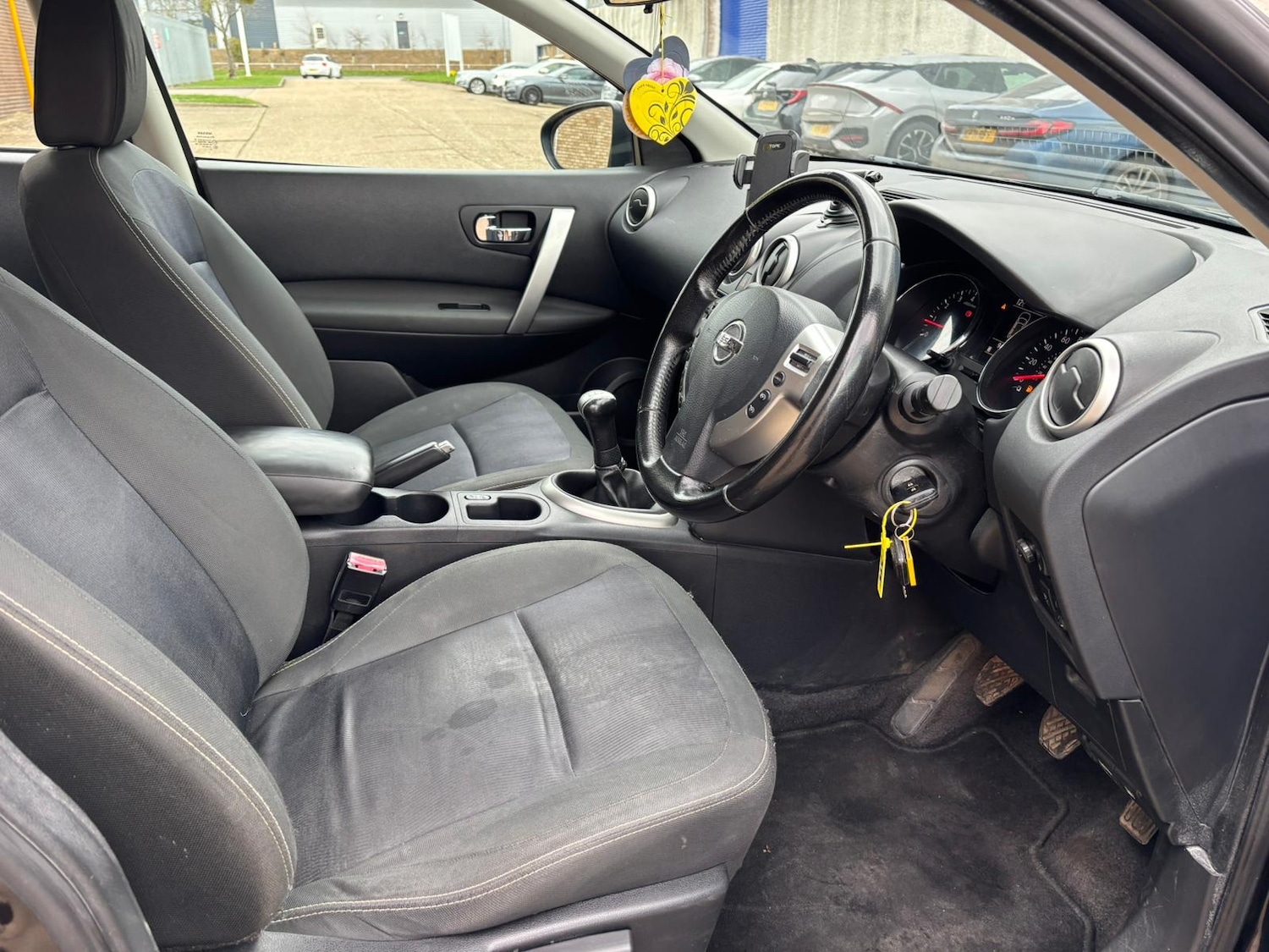 Used Nissan Qashqai 2011 for sale - 77640449: Photo 12