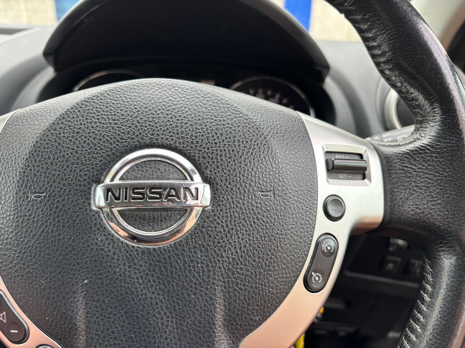 Used Nissan Qashqai 2011 for sale - 77640449: Photo 14