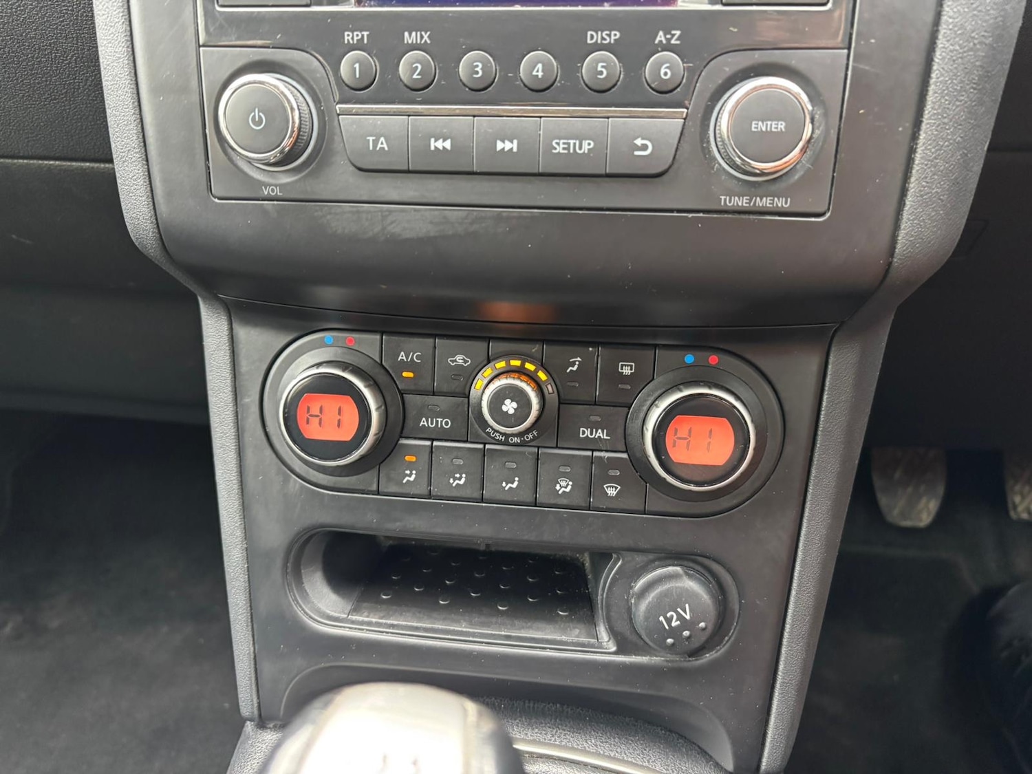 Used Nissan Qashqai 2011 for sale - 77640449: Photo 19