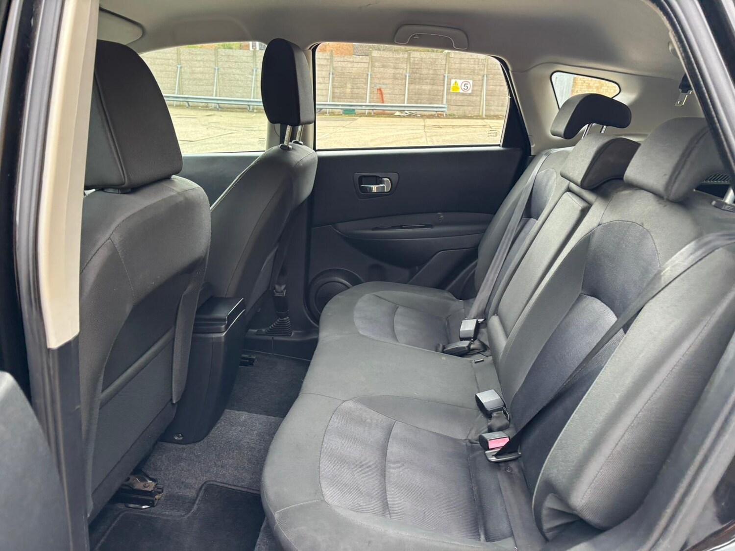 Used Nissan Qashqai 2011 for sale - 77640449: Photo 34