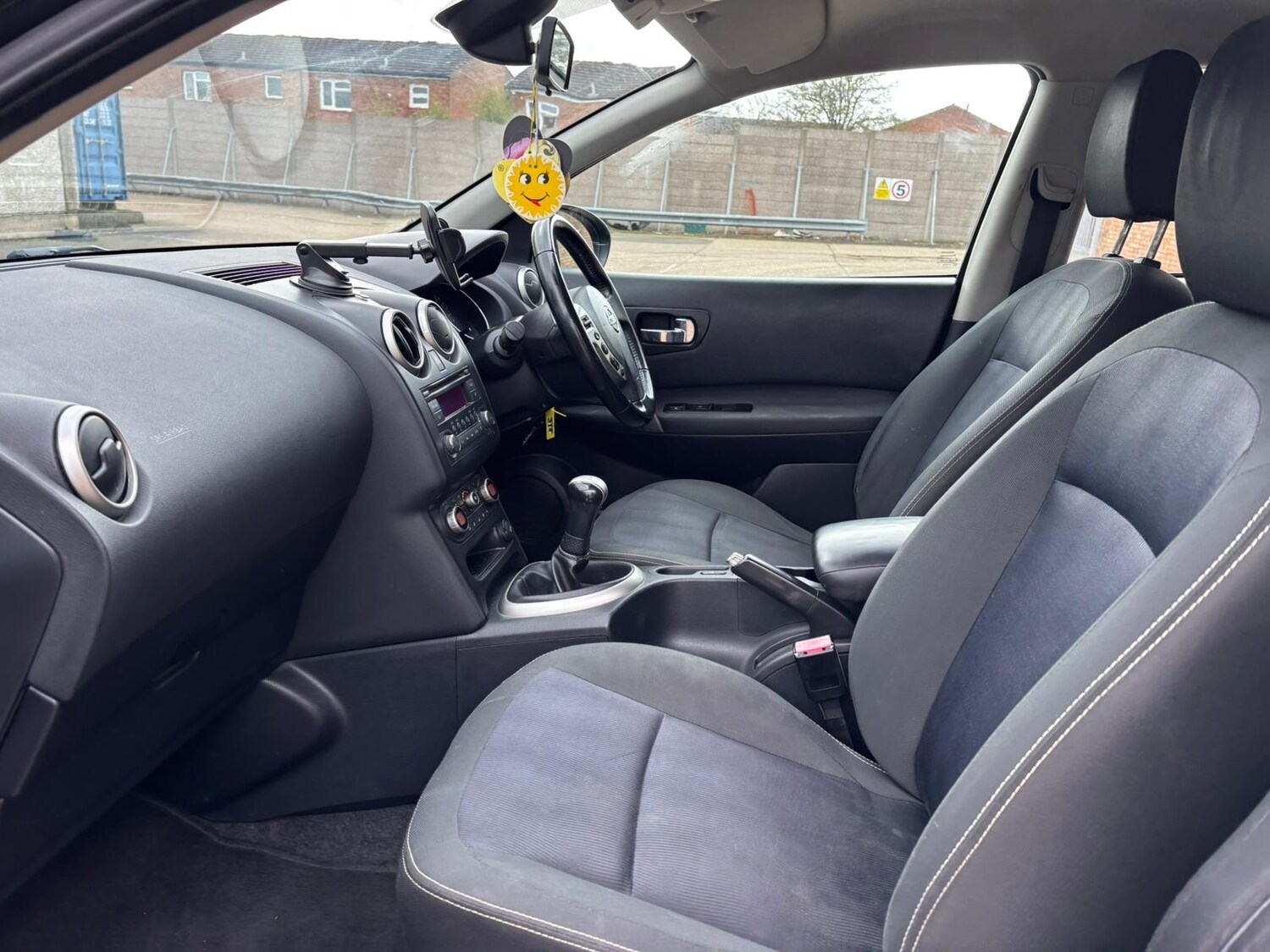 Used Nissan Qashqai 2011 for sale - 77640449: Photo 37
