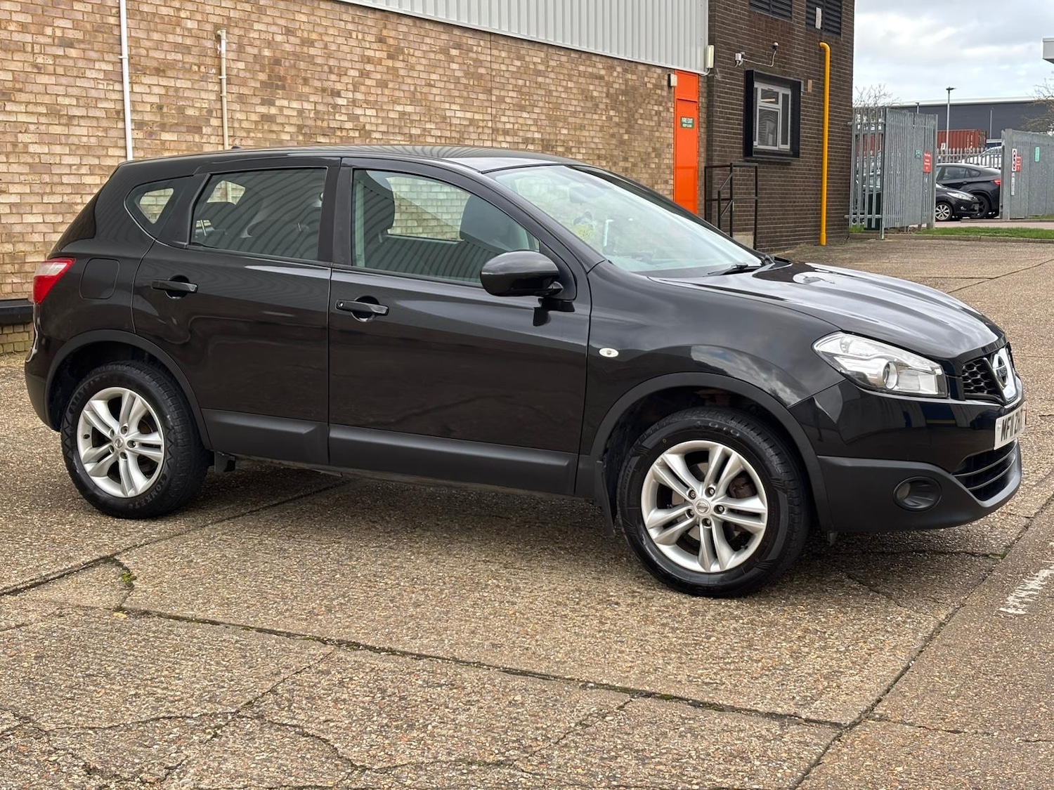 Used Nissan Qashqai 2011 for sale - 77640449: Photo 6