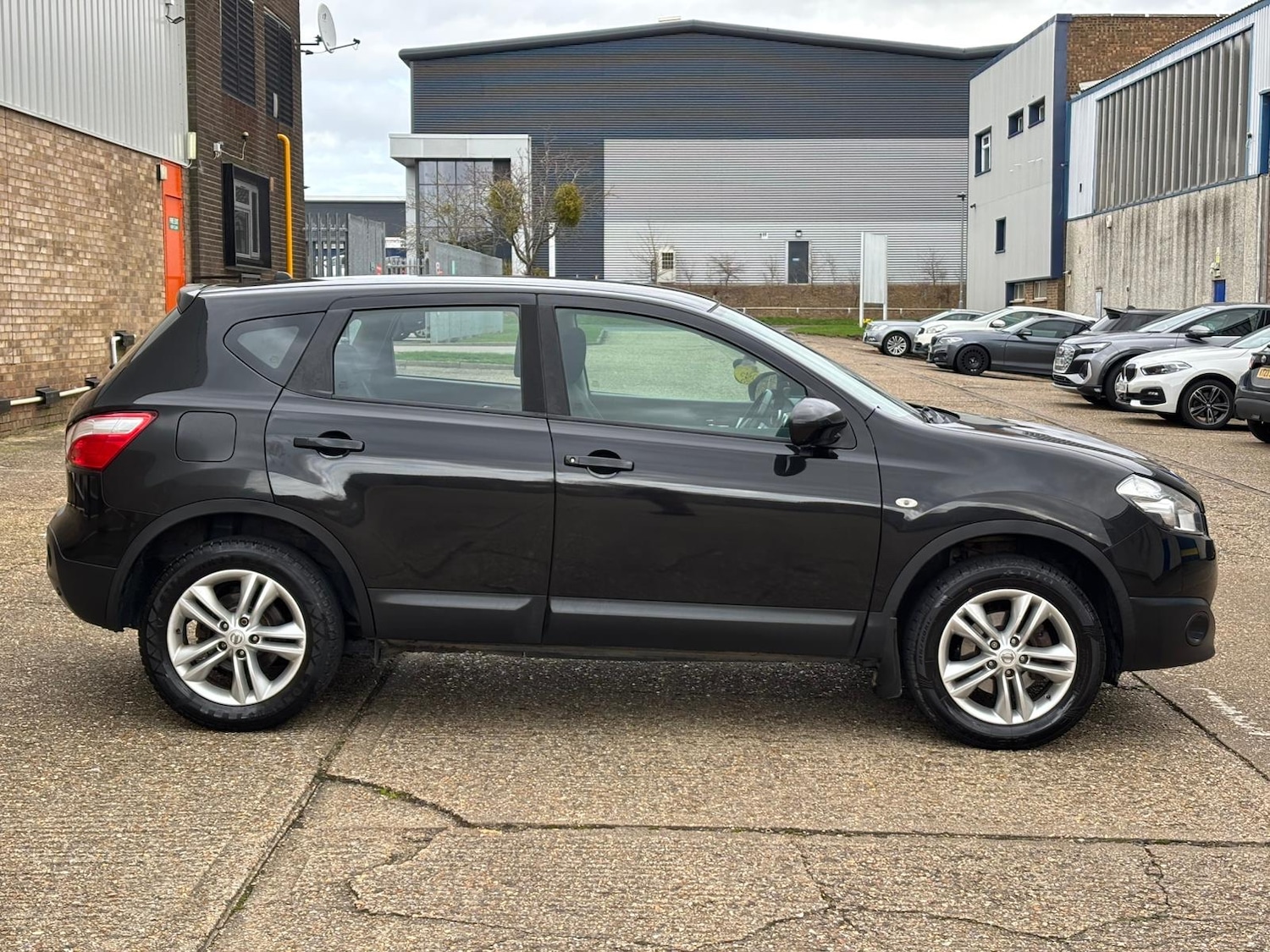 Used Nissan Qashqai 2011 for sale - 77640449: Photo 7