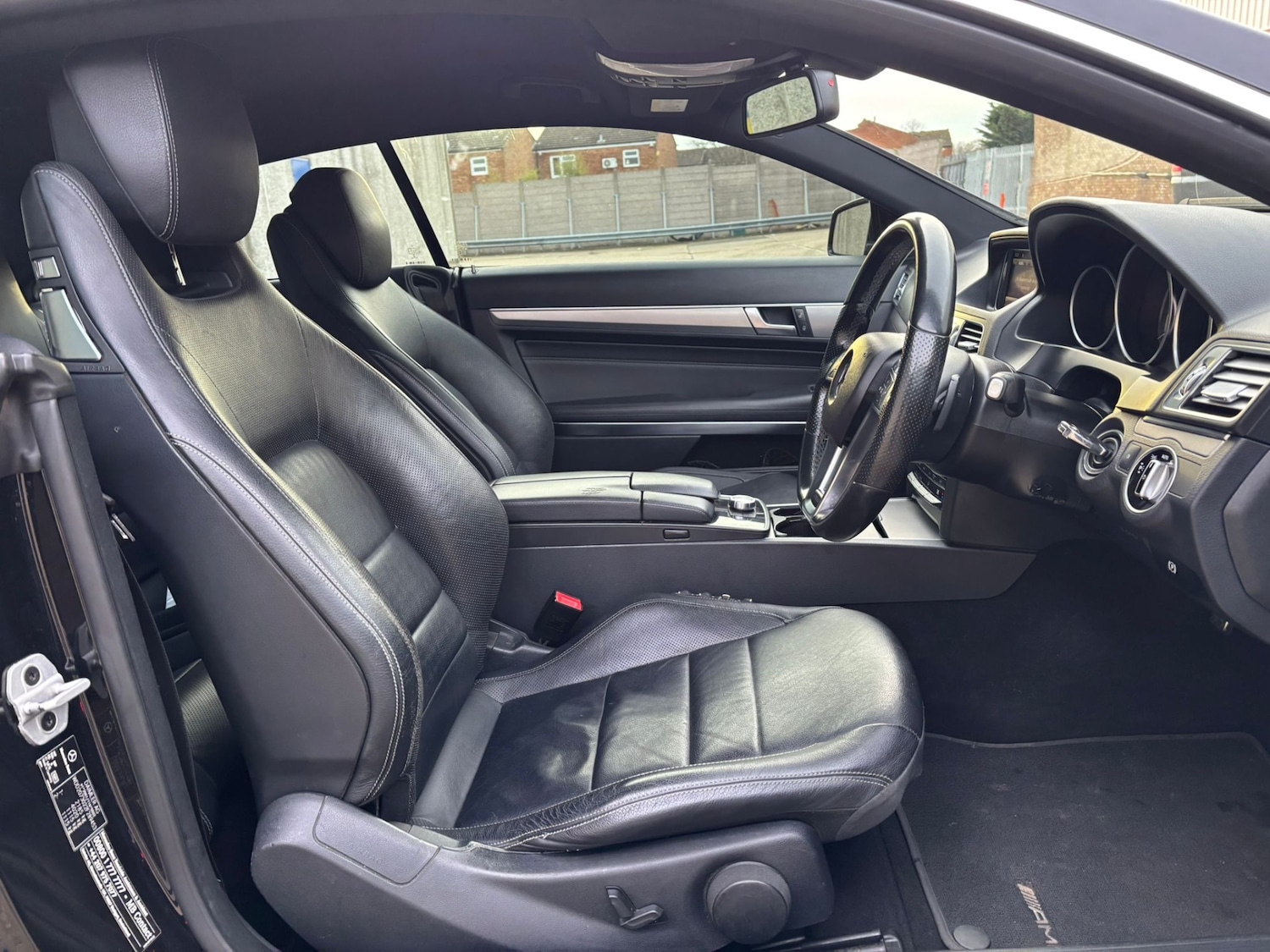 Used Mercedes-Benz E Class 2014 for sale - 77578796: Photo 14