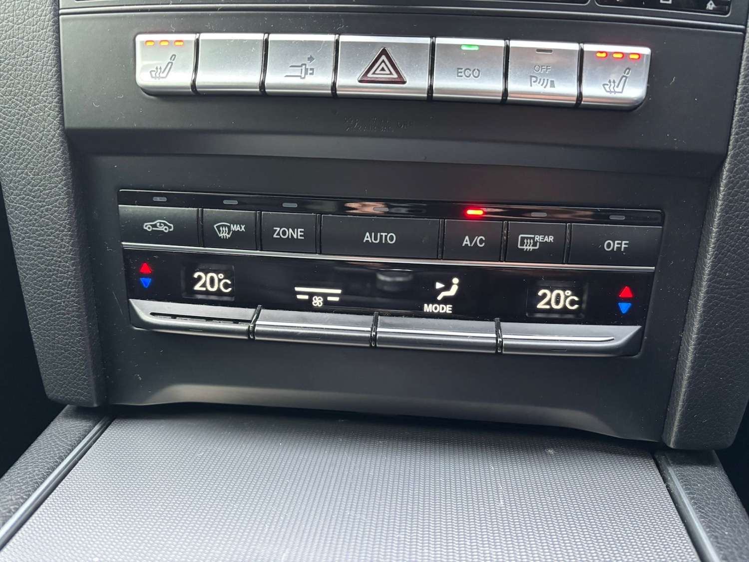 Used Mercedes-Benz E Class 2014 for sale - 77578796: Photo 28