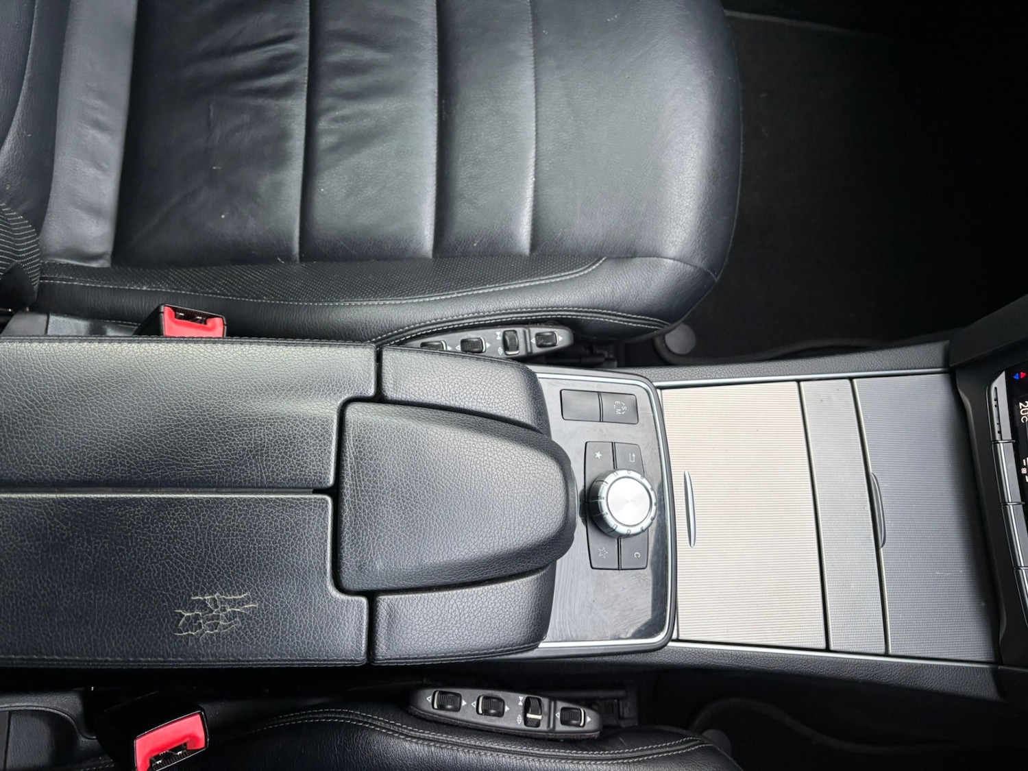 Used Mercedes-Benz E Class 2014 for sale - 77578796: Photo 29