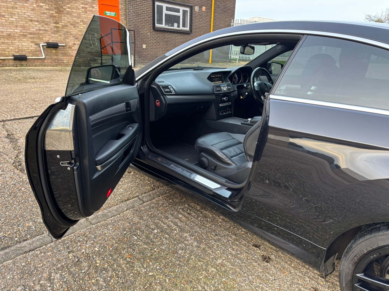 Used Mercedes-Benz E Class 2014 for sale - 77578796: Photo 45