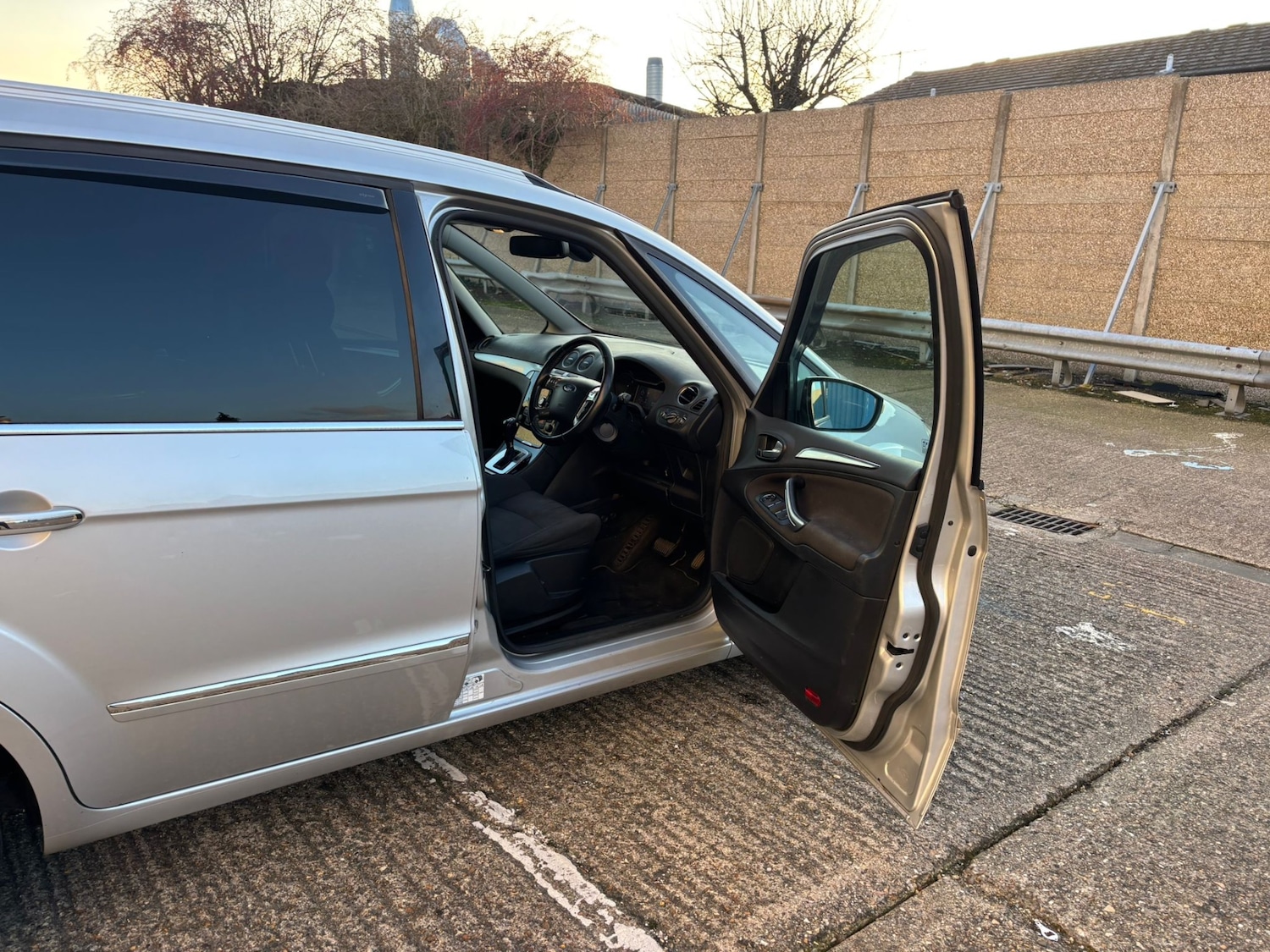 Used Ford Galaxy 2011 for sale - 76948779: Photo 13