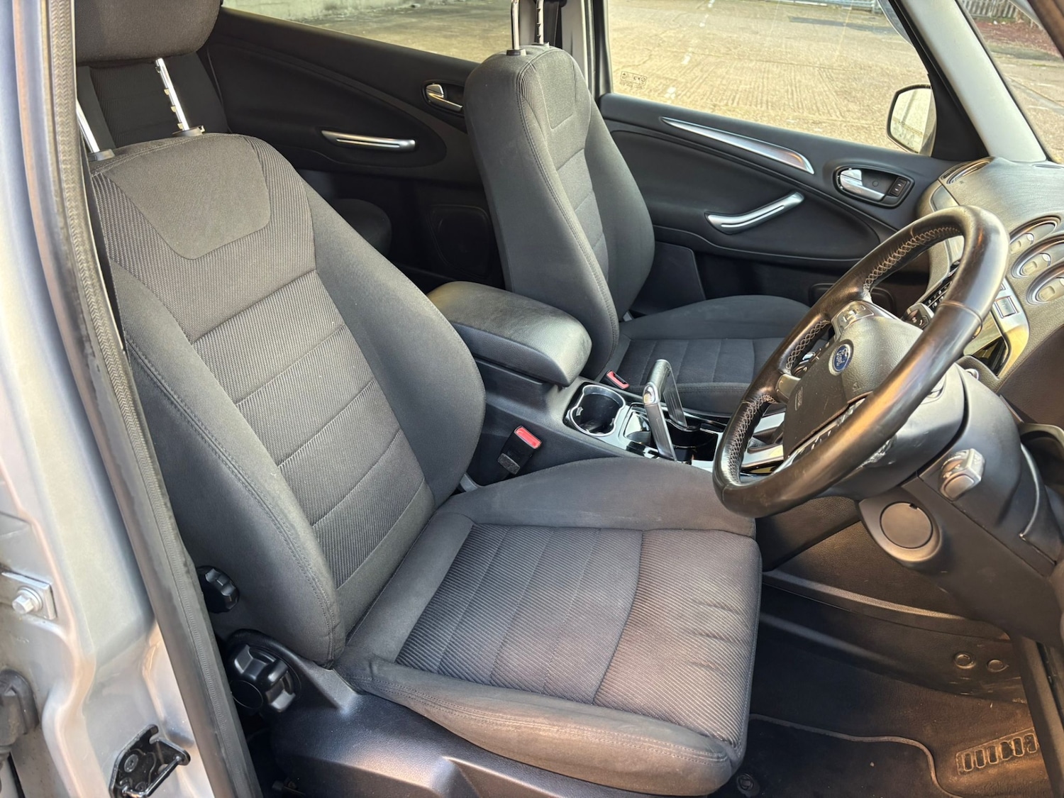 Used Ford Galaxy 2011 for sale - 76948779: Photo 15