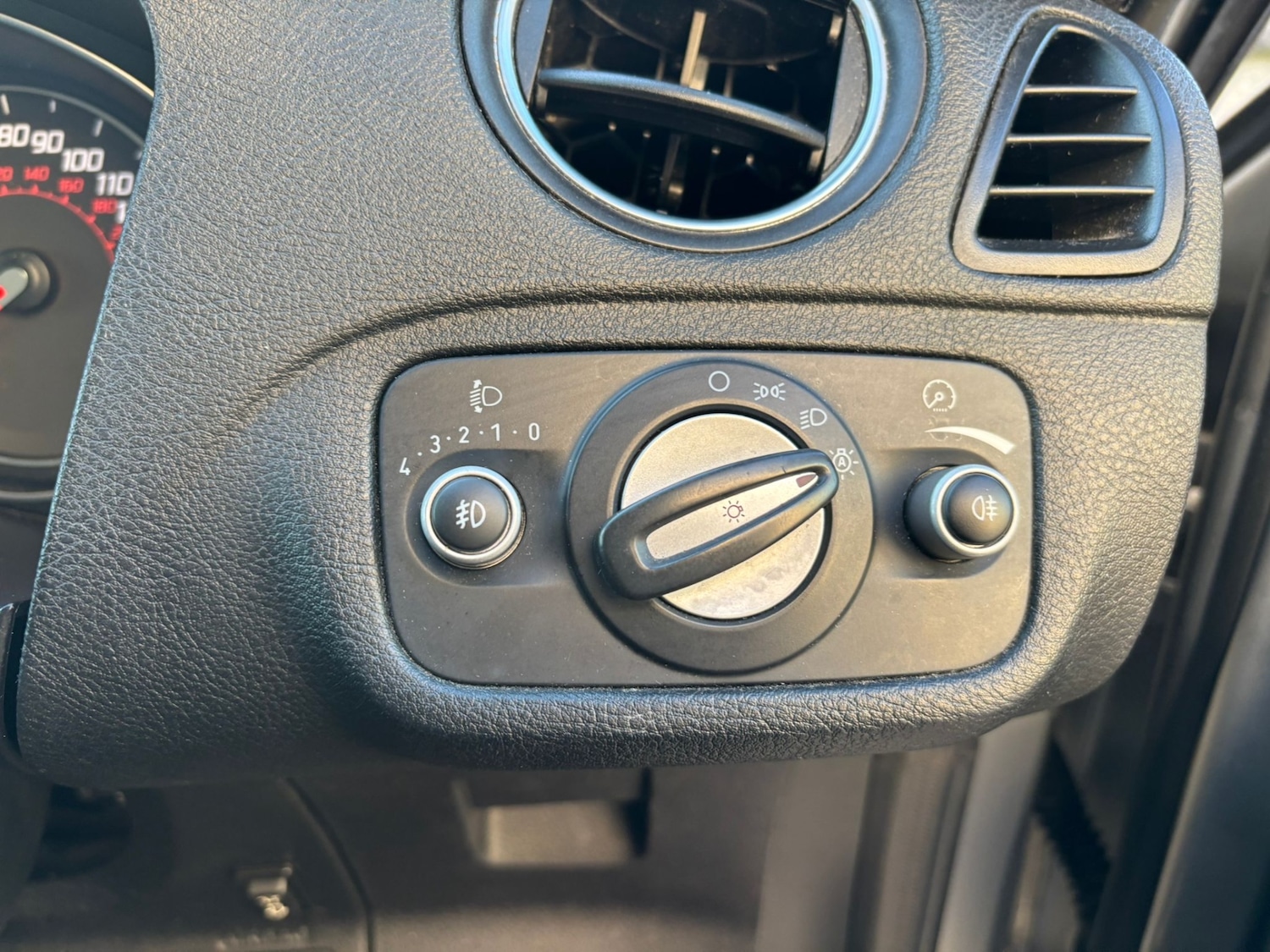 Used Ford Galaxy 2011 for sale - 76948779: Photo 19