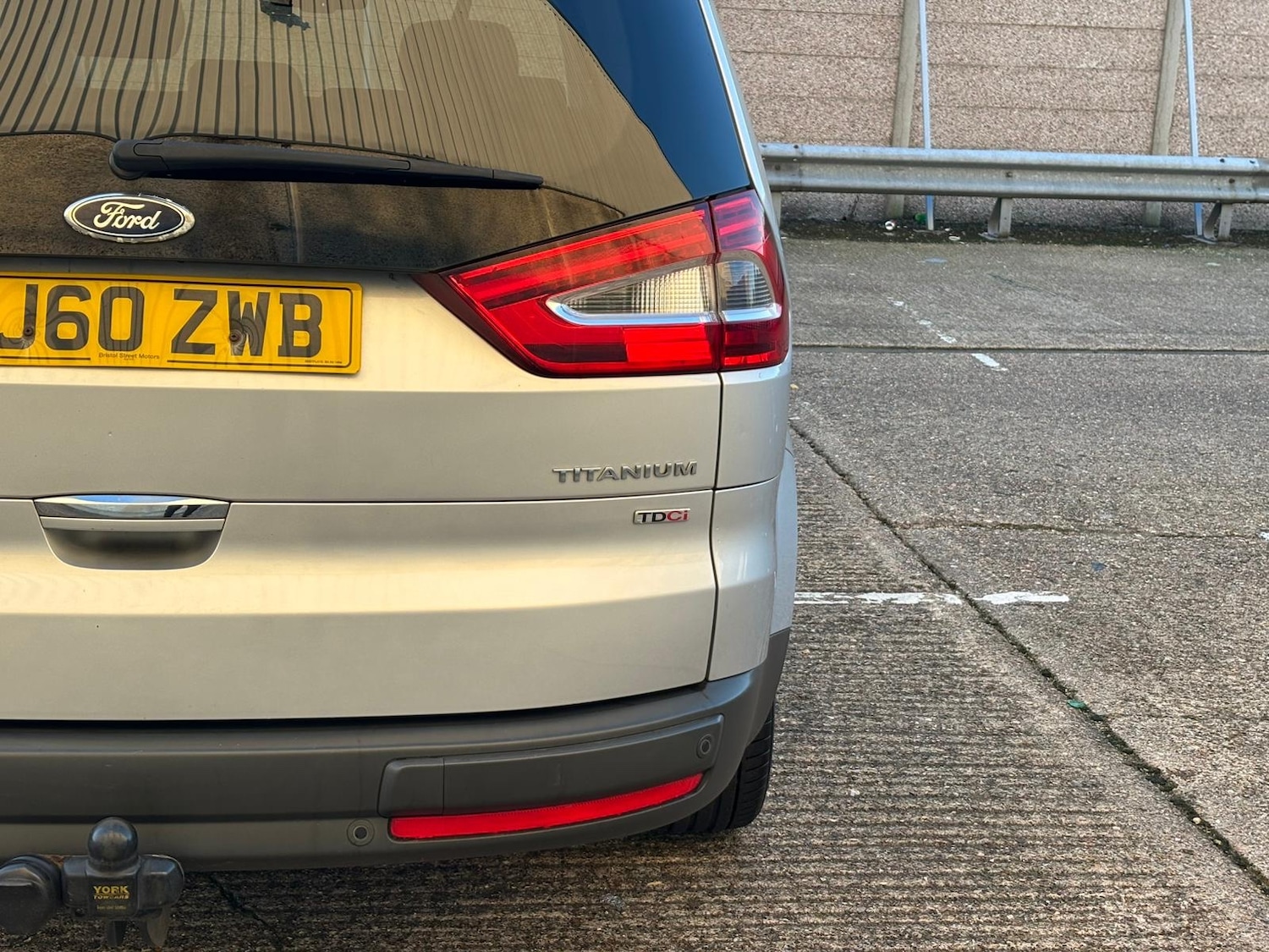 Used Ford Galaxy 2011 for sale - 76948779: Photo 35