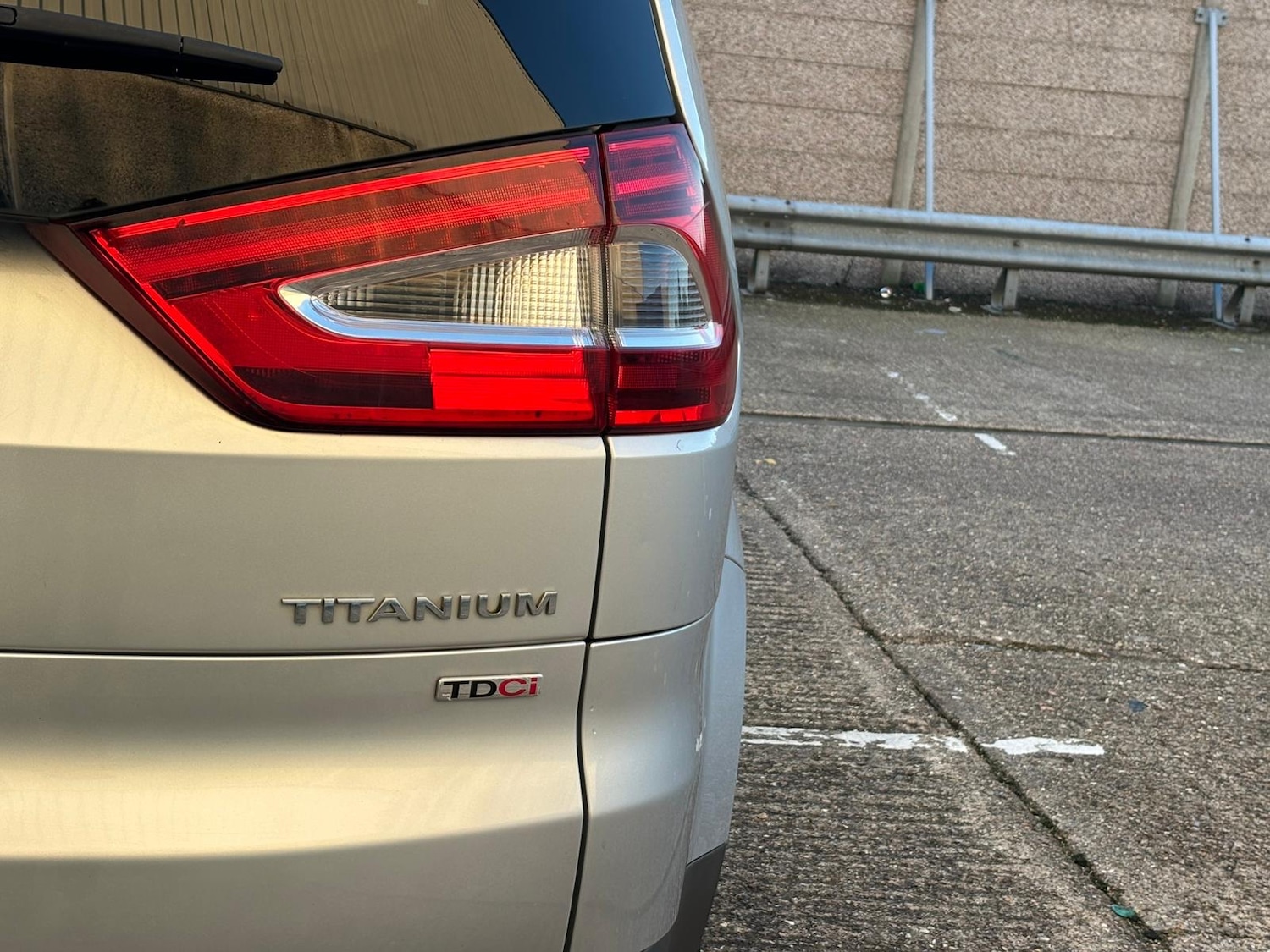 Used Ford Galaxy 2011 for sale - 76948779: Photo 37