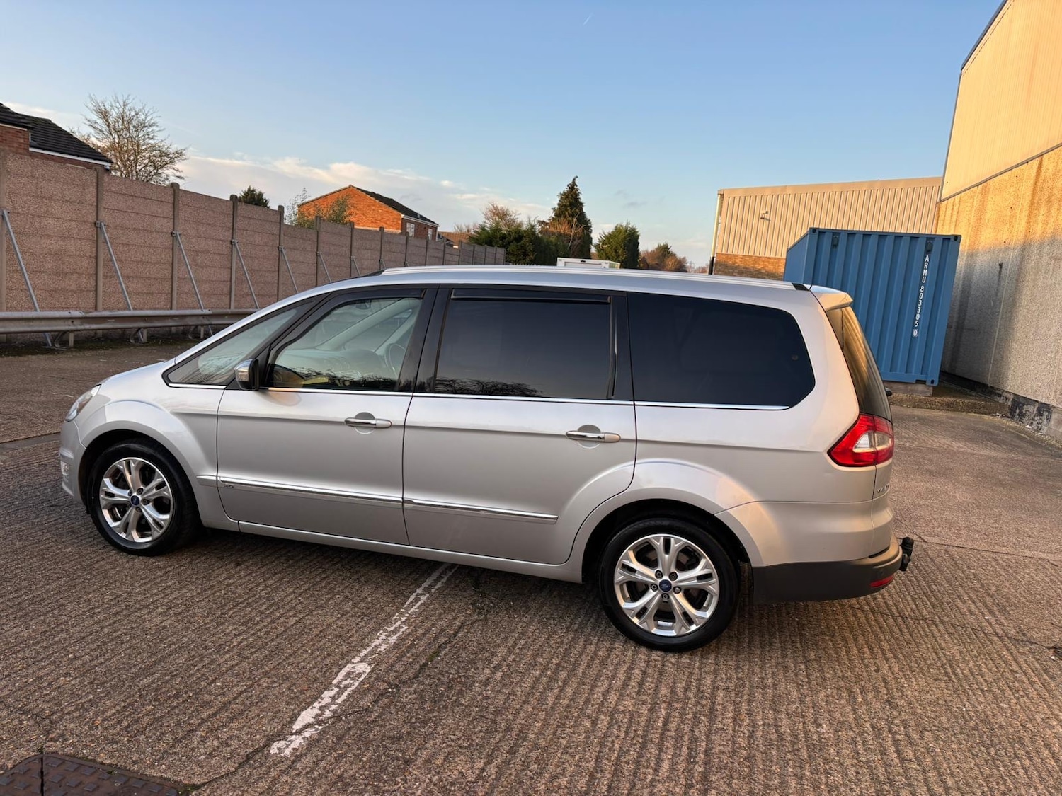 Used Ford Galaxy 2011 for sale - 76948779: Photo 42