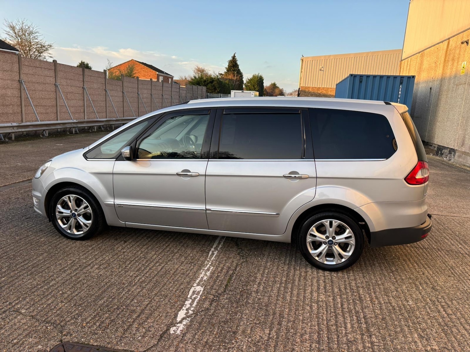Used Ford Galaxy 2011 for sale - 76948779: Photo 45
