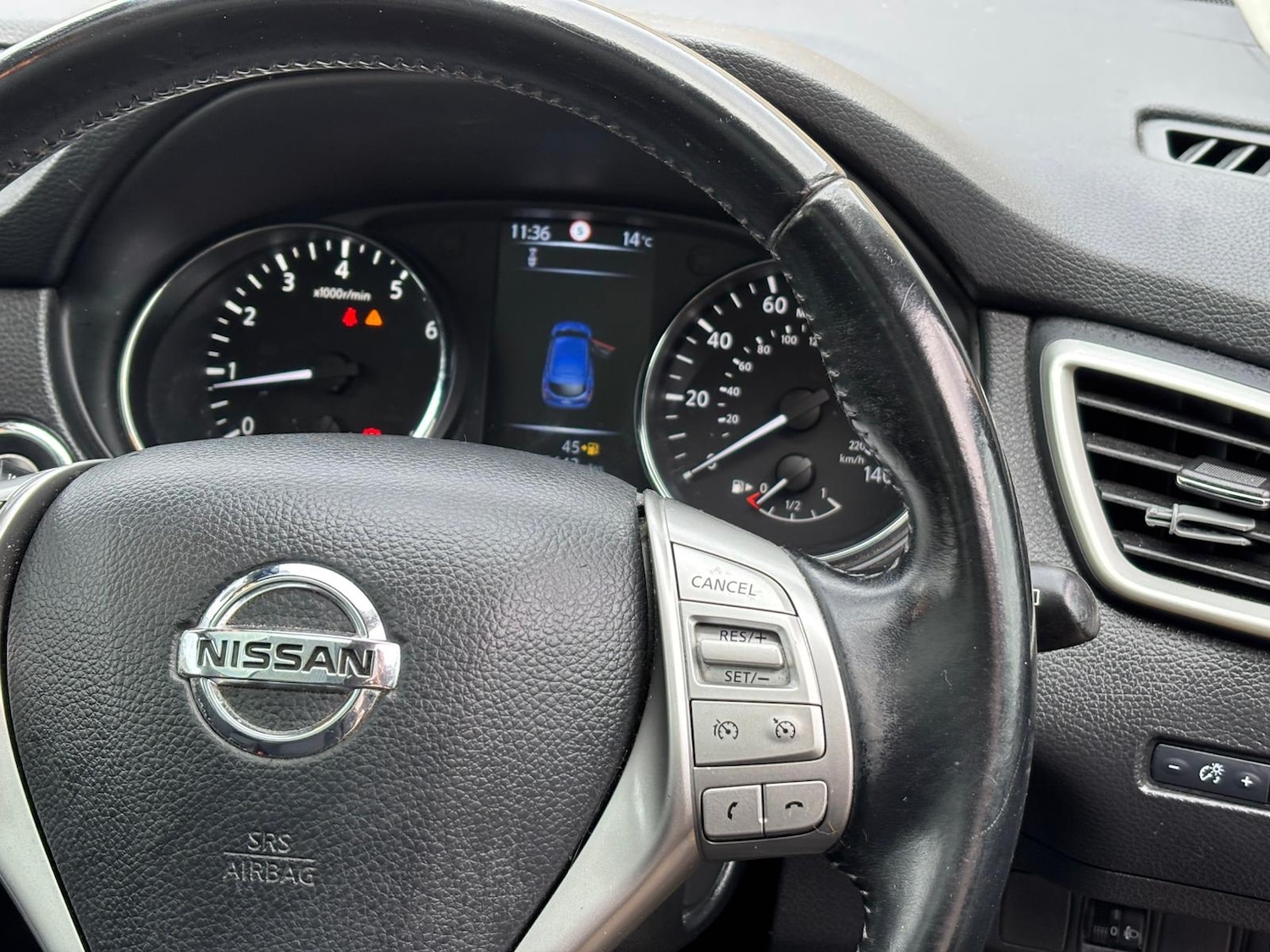 Used Nissan Qashqai 2014 for sale - 76193485: Photo 17