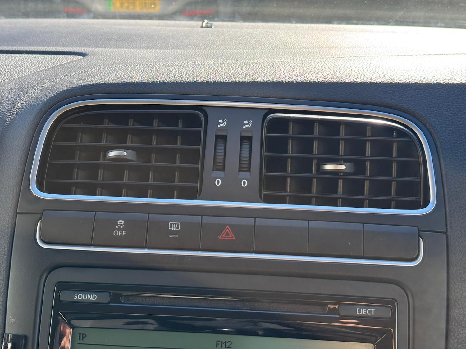 Used Volkswagen Polo 2011 for sale - 76184565: Photo 12