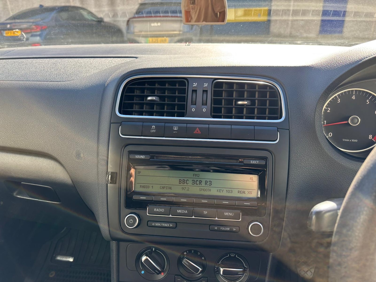 Used Volkswagen Polo 2011 for sale - 76184565: Photo 13