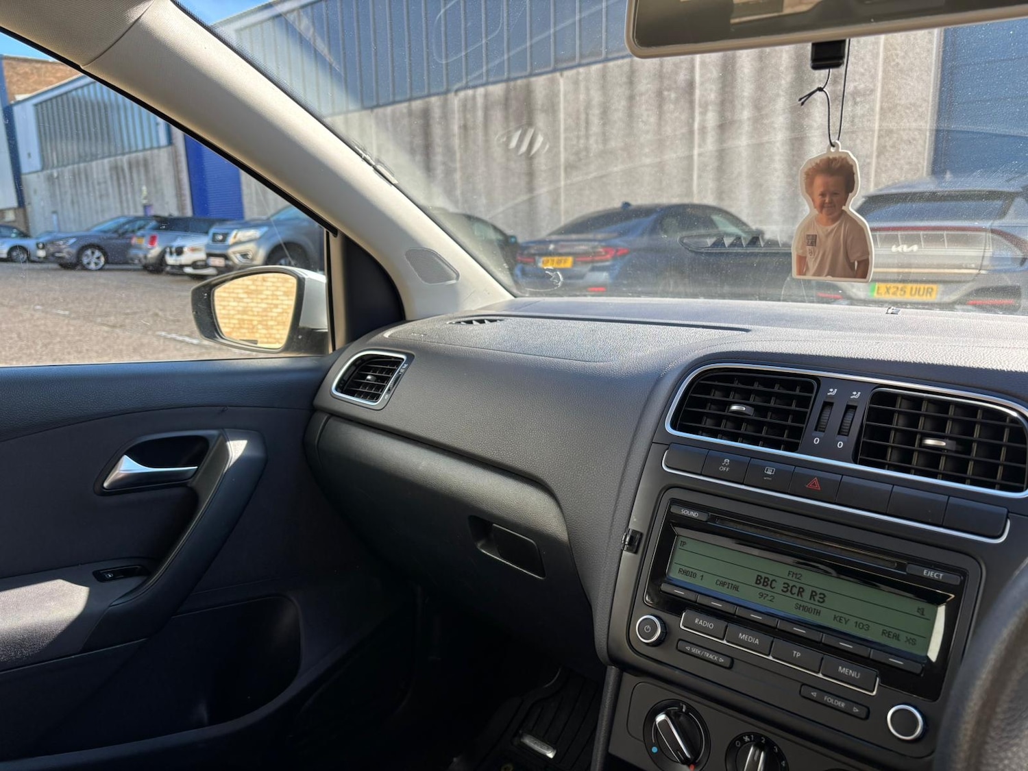 Used Volkswagen Polo 2011 for sale - 76184565: Photo 20