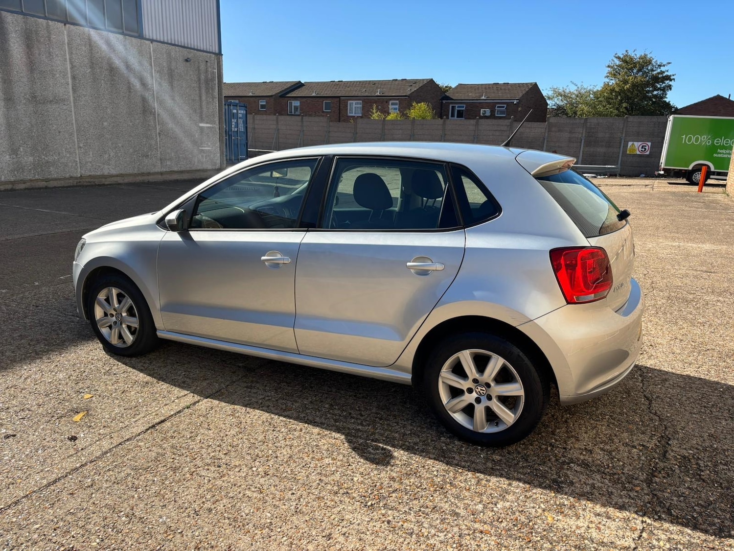 Used Volkswagen Polo 2011 for sale - 76184565: Photo 31