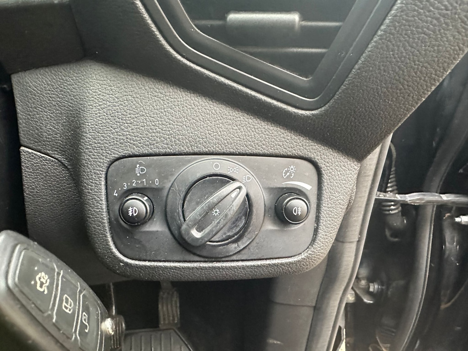 Used Ford C-Max 2015 for sale - 77286782: Photo 15