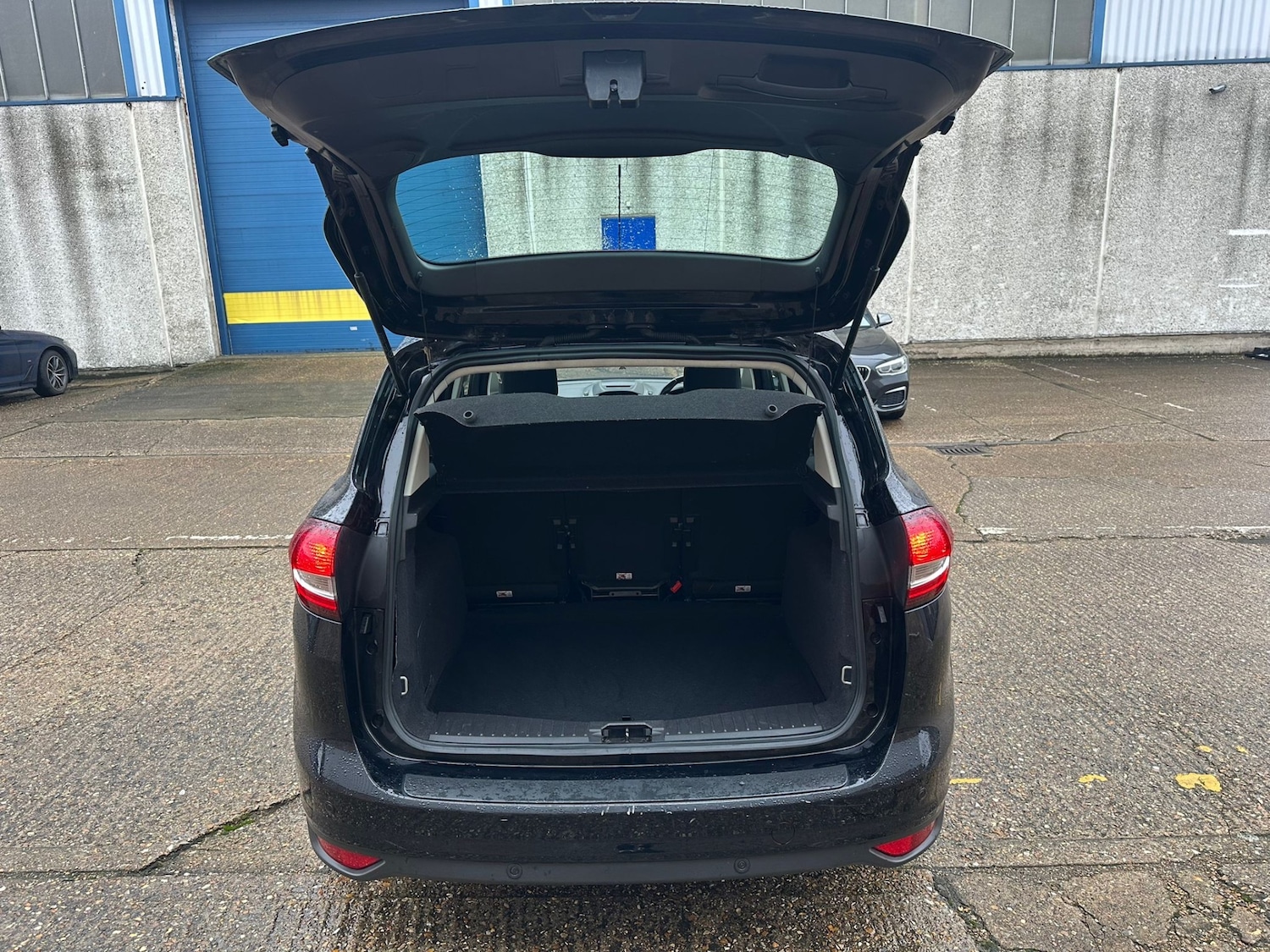 Used Ford C-Max 2015 for sale - 77286782: Photo 30