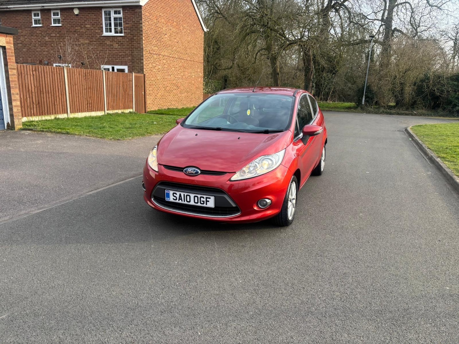 Used Ford Fiesta 2010 for sale - 76057259: Photo 2