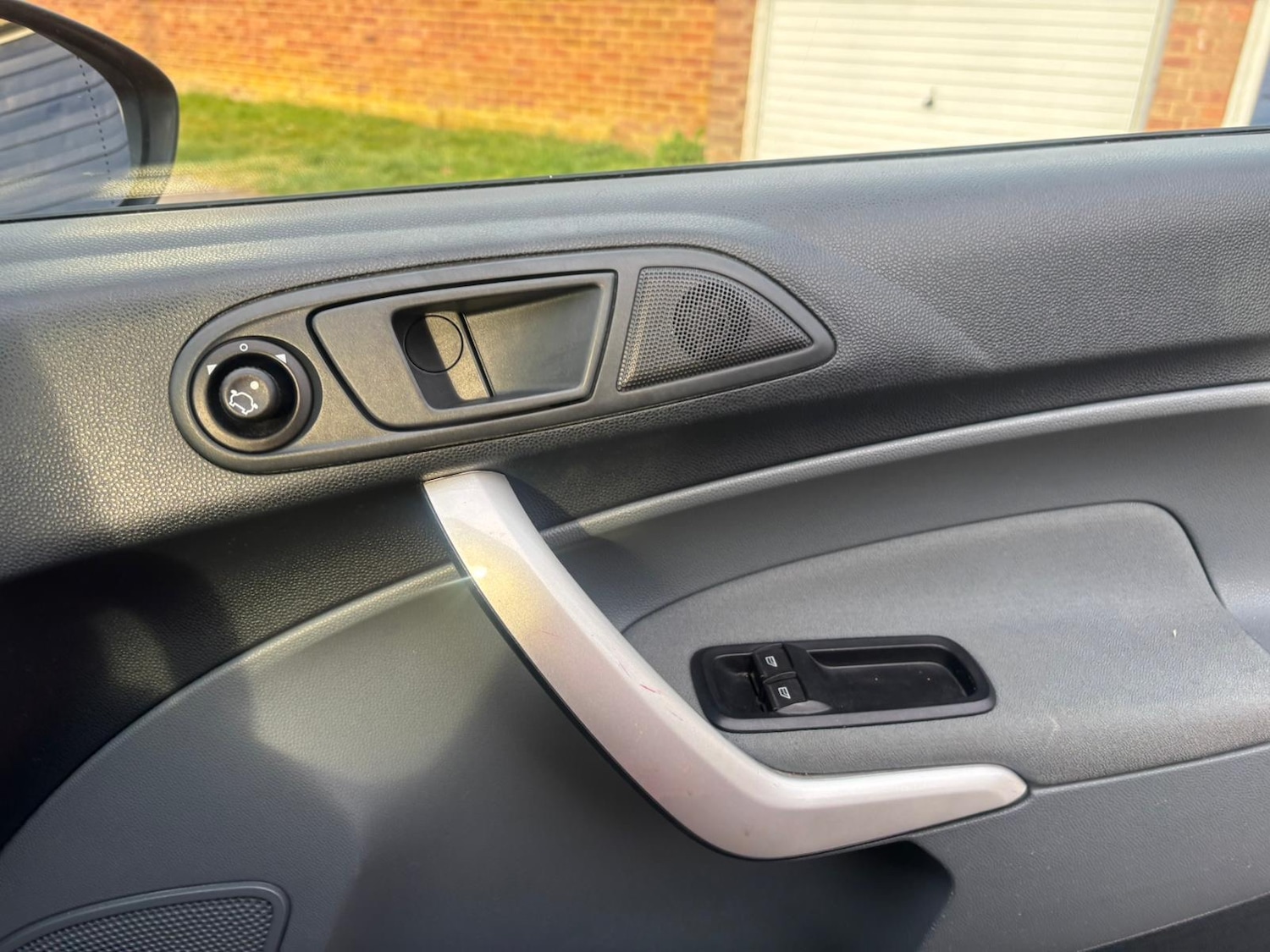 Used Ford Fiesta 2010 for sale - 76057259: Photo 20