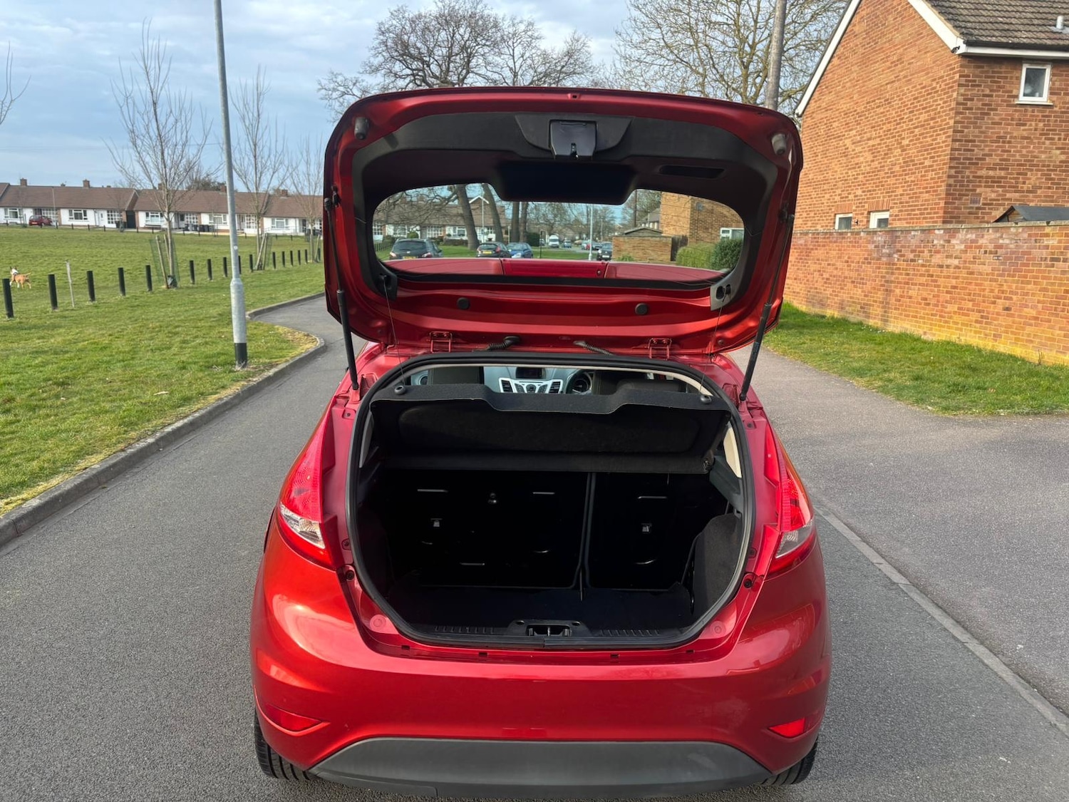 Used Ford Fiesta 2010 for sale - 76057259: Photo 25