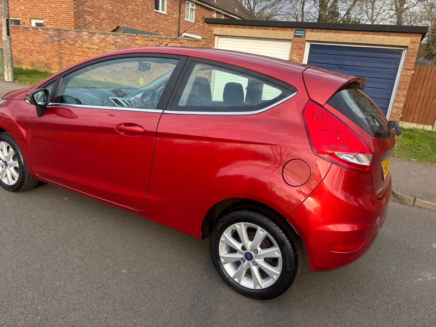 Used Ford Fiesta 2010 for sale - 76057259: Photo 28