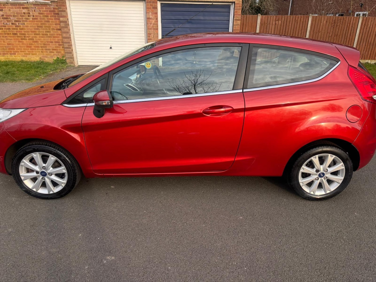 Used Ford Fiesta 2010 for sale - 76057259: Photo 29