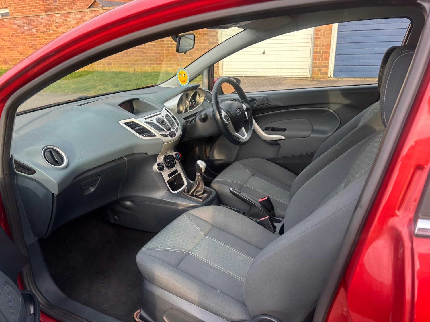 Used Ford Fiesta 2010 for sale - 76057259: Photo 30