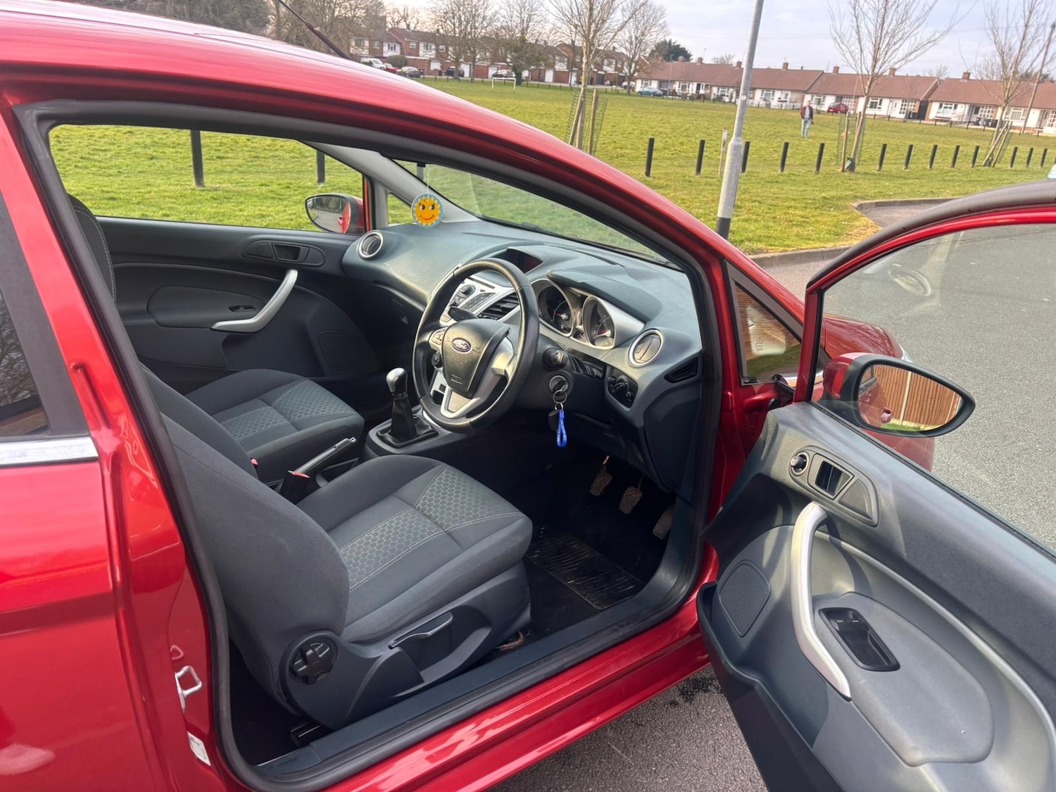 Used Ford Fiesta 2010 for sale - 76057259: Photo 9